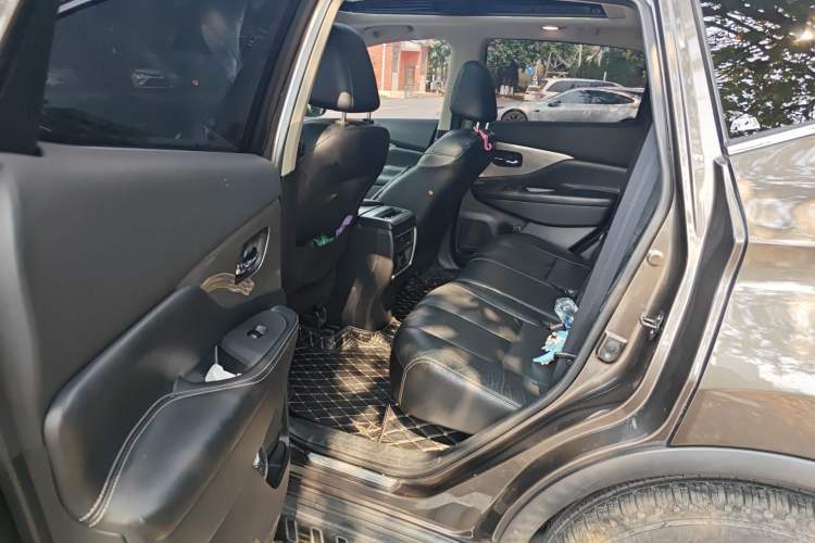 Used Nissan Murano 2017 2.5L XL Two-Wheel Drive Smart Edition Left Rear Seat