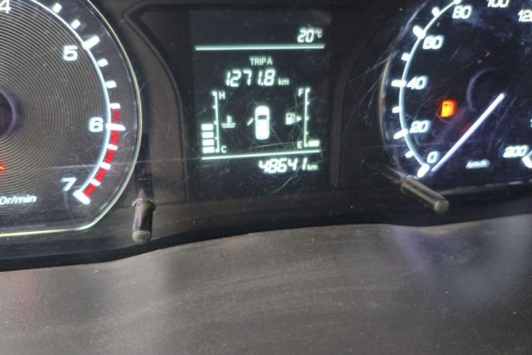 Used CHANGAN OSHAN X70A 2018 1.5L Manual Standard Edition Odometer Close Up