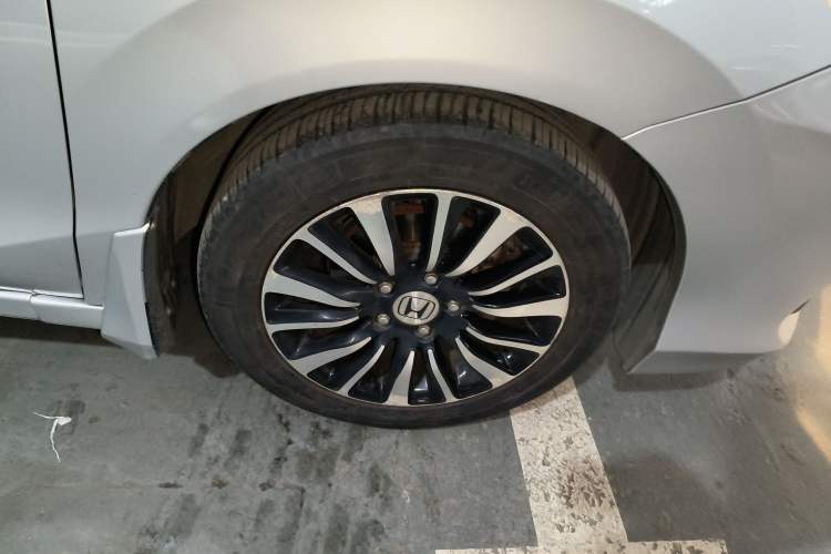 Used Honda Crider 2013 1.8L automatic comfort version