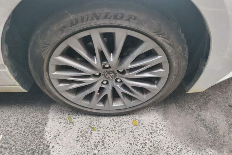 Used Toyota Avalon 2024 Dual-Motor 2.0L Luxury Edition Right Front Wheel Hub