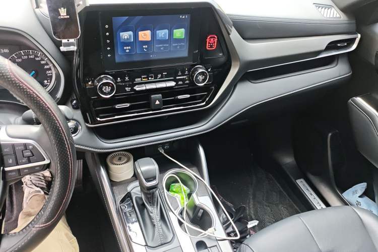 Used Toyota Crown Kluger 2023 2.5L HEV Four-Wheel Drive Luxury Edition Audio And AC Panel