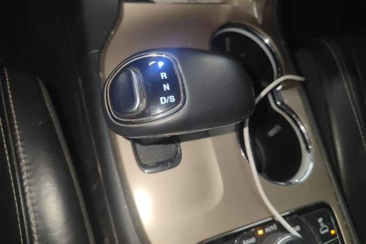 Used Jeep Grand Cherokee 2014 3.6L Elite Navigation Edition