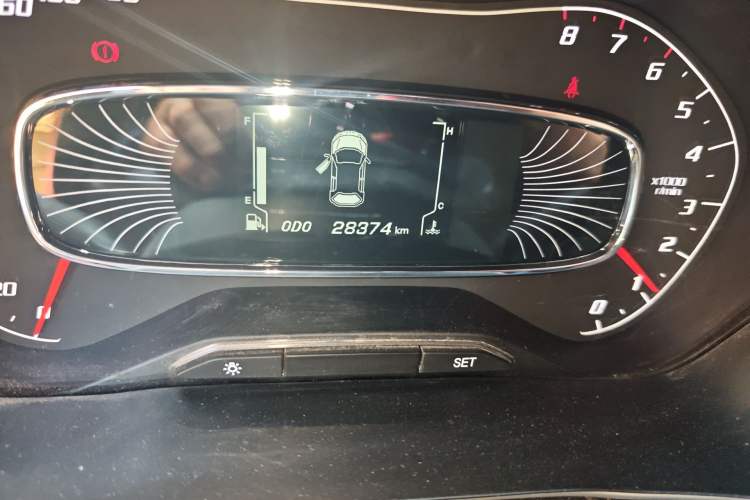 Used Baojun 510 2019 1.5L Manual Enjoyment Model 77kW China VI Emission Standard Odometer Close Up