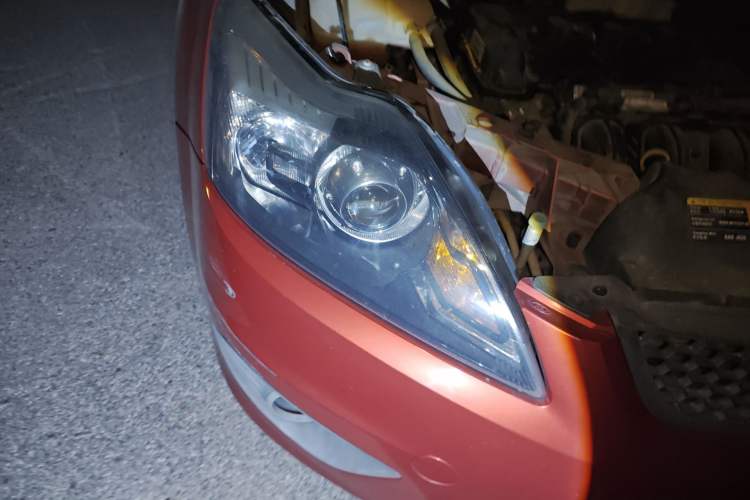 Used Ford Focus 2013 Hatchback Classic 1.8L Automatic Base Model Right Front Headlight