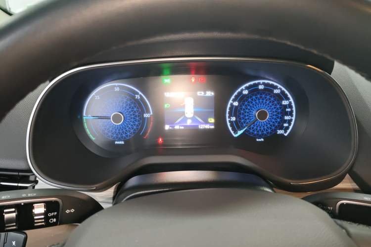 Used Hongqi E-QM5 2024 610 km PLUS