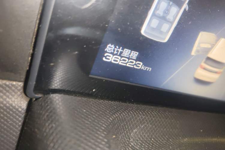 Used Wuling Hongguang MINIEV 2022 Macaron Fashion Model Lithium Iron Phosphate Odometer Close Up