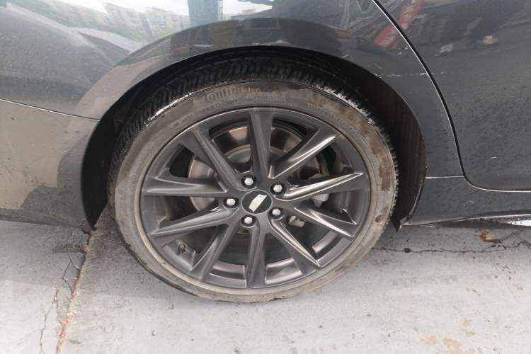 Used Cadillac CT4 2020 28T Elite Edition Right Rear Wheel Hub