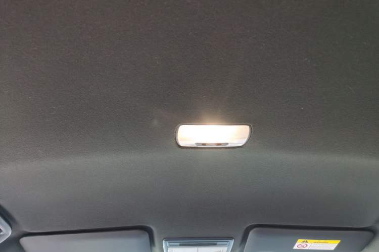 Used Everus VE-1 2021 S Pirelli Edition