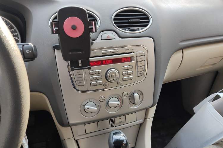 Used Ford Focus 2009 Hatchback 1.8L Automatic Fashion Edition
