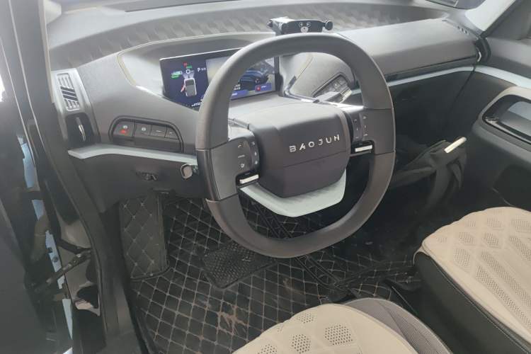 Used Baojun E300 2020 Plus Interstellar Smart Edition Center Console