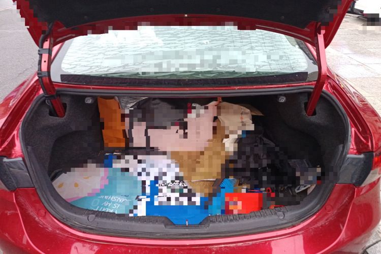 Used Mazda Atenza 2014 2.0L Blue Sky Fashion Edition Trunk