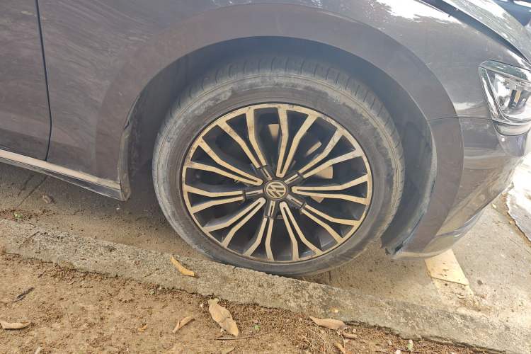 Used Volkswagen Phideon 2018 Revised Version 380TSI Two-Wheel Drive Business Edition