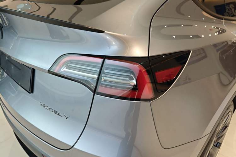 Used Tesla Model Y 2024 Rear-Wheel-Drive Version