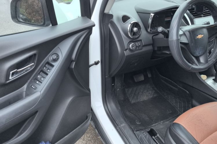 Used Chevrolet Trax 2014 1.4T Automatic Two-Wheel Drive Comfort Version Driver Seat