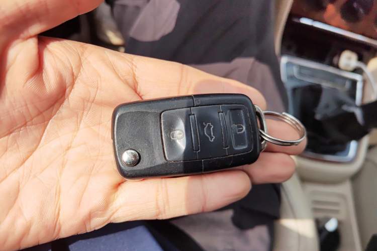 Used Volkswagen Lavida 2013 1.6L Manual Comfort Edition