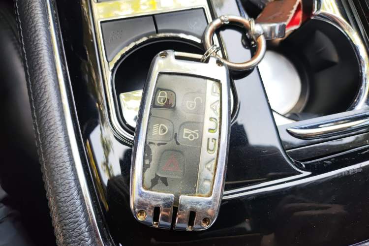 Used Jaguar XJ 2015 XJL 2.0T Elegance Business 80th Anniversary Limited Edition