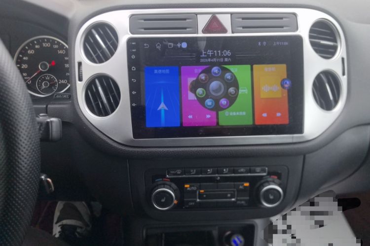 Used Volkswagen Tiguan 2010 2.0 TSI Automatic All-Wheel Drive Flagship Edition Audio And AC Panel