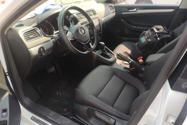 Used Volkswagen Sagitar 2018 1.6L Automatic Comfort Model
