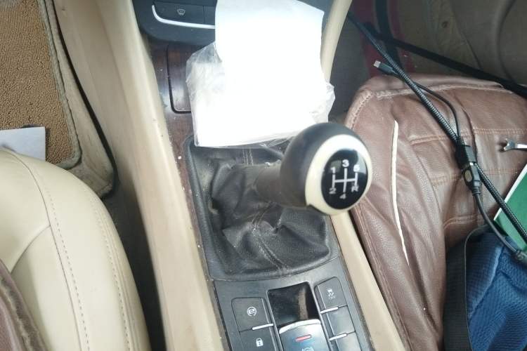 Used Roewe 550 2013 550S 1.8L Manual Qiyi Edition