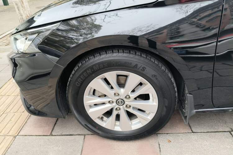 Used Nissan Teana 2019 2.0L XL Comfort Edition Left Front Wheel Hub