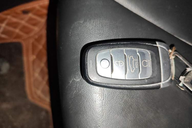 Used Hongqi H5 2022 Classic Model 1.5T DCT Flagship Edition
