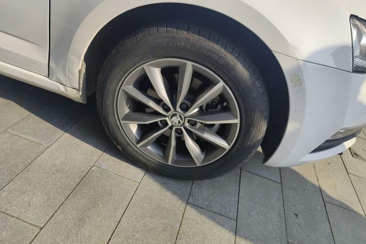 Used Skoda Octavia 2019 1.5L Automatic SmartDrive Comfort Edition China V Standard