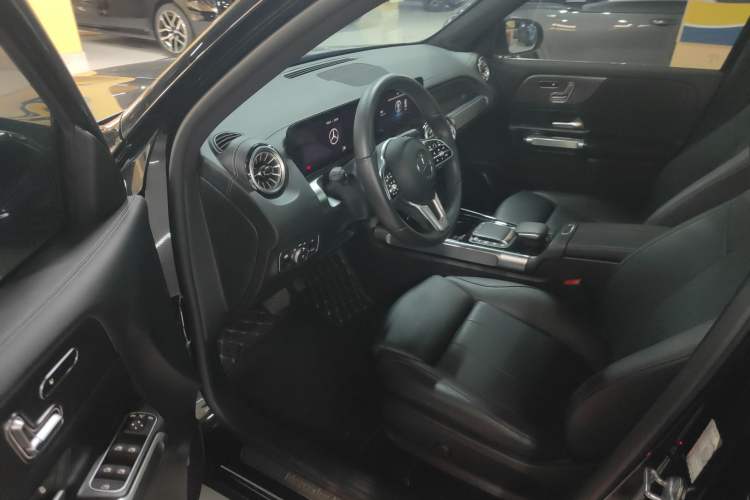 Used Mercedes-Benz GLB 2023 GLB 220 Fashion Model Driver Seat