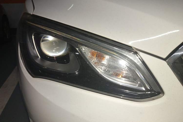 Used Buick GT 2016 15N Automatic Entry-Level Trim Right Front Headlight