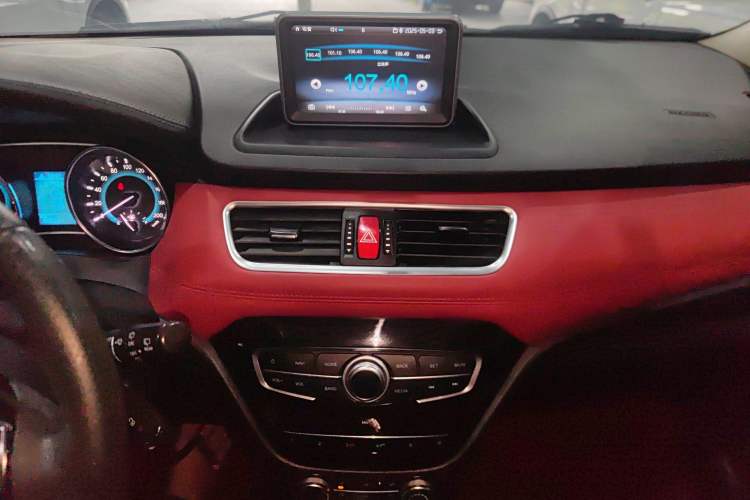 Used Haval H1 2015 1.5L AMT Luxury Model