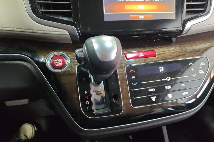 Used Honda Odyssey 2017 2.4L Luxury Edition
