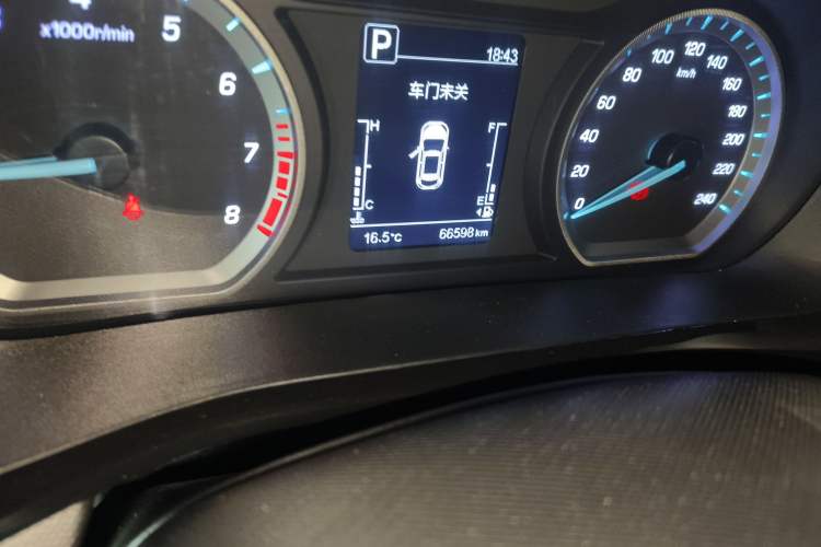 Used CHANGAN OSHAN X5 2021 1.5T DCT Luxury Edition