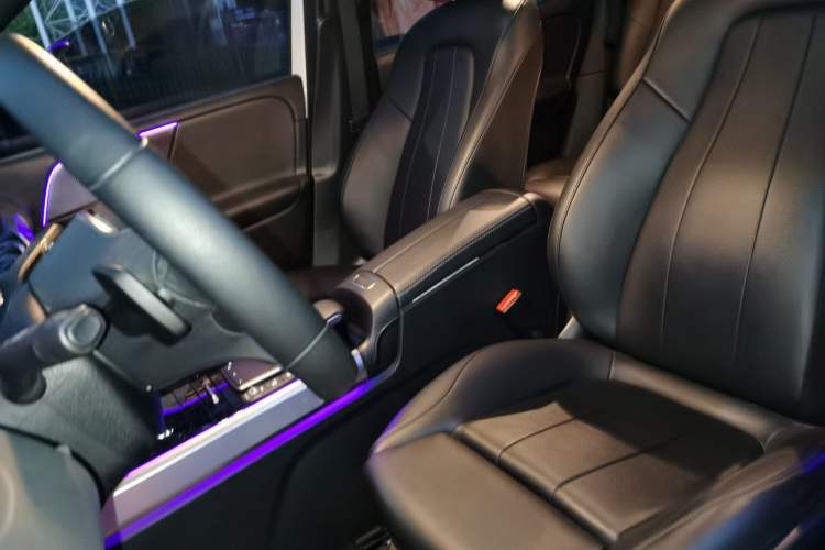 Used Mercedes-Benz GLB 2021 GLB 200 Fashion Model
