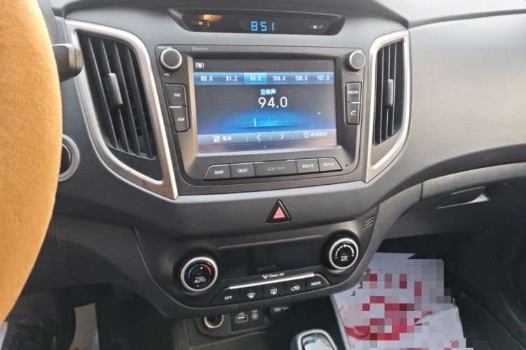 Used Hyundai ix25 2015 1.6L Automatic Two-Wheel-Drive Deluxe DLX Model
