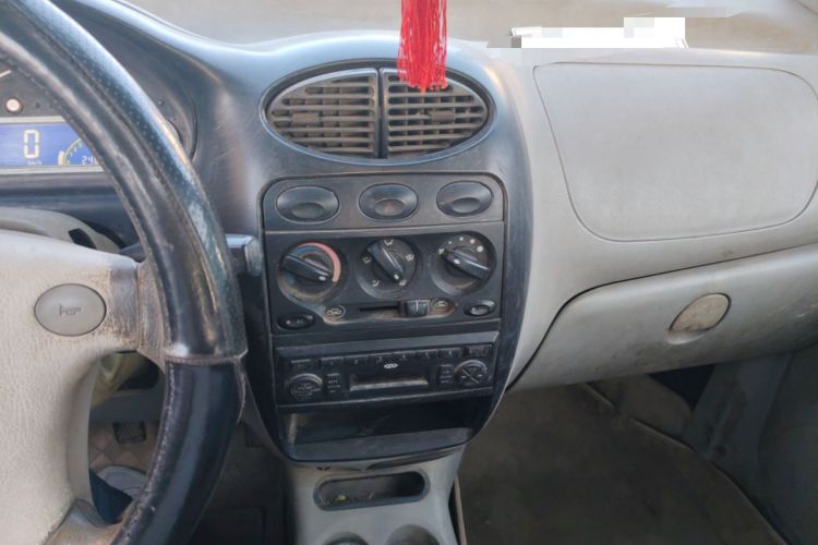 Used Chery QQ3 2012 Fashion Edition 1.0L Manual Champion Version