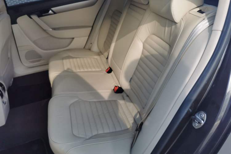 Used Volkswagen Magotan 2013 1.8TSI Premier Model