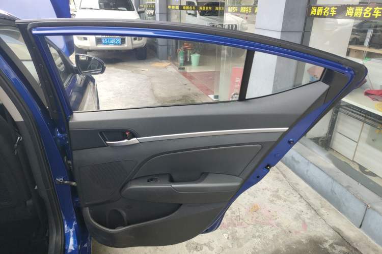 Used Hyundai Elantra (6th Generation / Lingdong) 2019 1.5L CVT ZhiXuan – Elite Version Interior 6