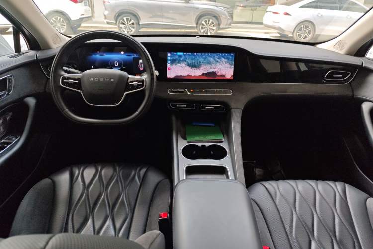 Used Roewe D7 2023 DMH 125km Flagship Edition
