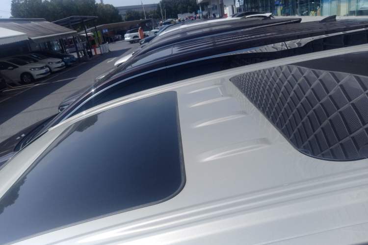 Used Buick GL8 2018 ES 28T Flagship Model China VI Standard