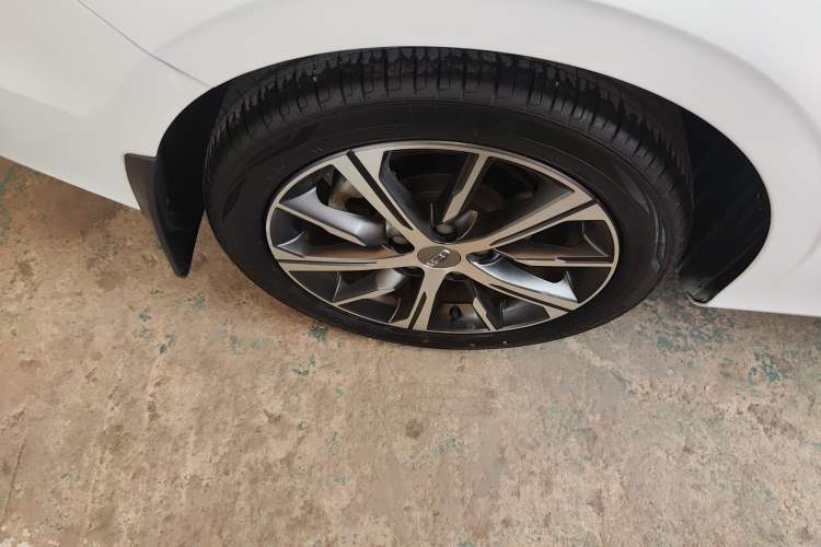 Used Geely Auto Emgrand 2022 4th Generation 1.5L CVT Luxury Model
