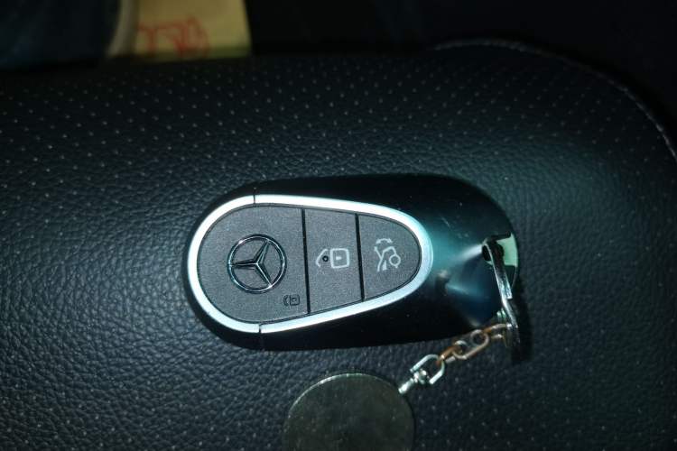 Used Mercedes-Benz C-Class 2022 C 260 L Sport Edition Vehicle Key