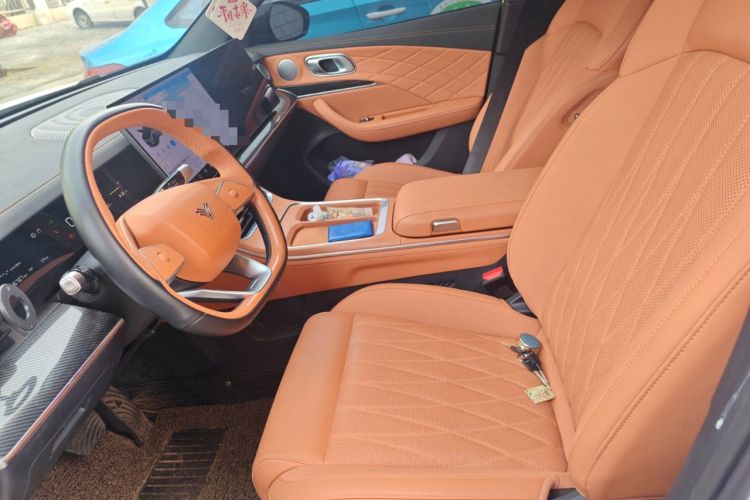 Used NETA L 2024 Extended-Range 310 Flash-Charge Red Edition
