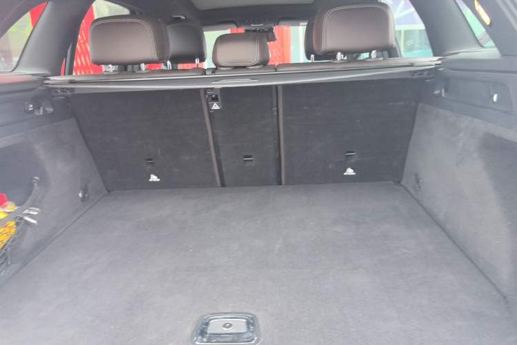 Used Mercedes-Benz GLC 2016 GLC 300 4MATIC Dynamic Model