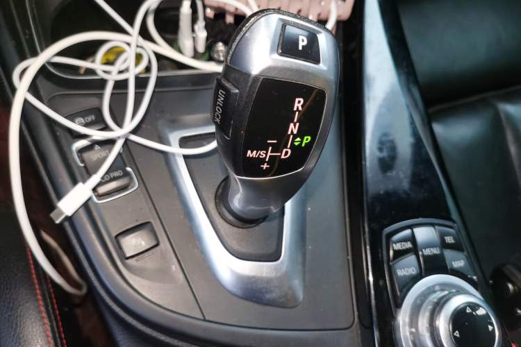 Used BMW 4 Series 2016 420i Convertible Design Package Edition
