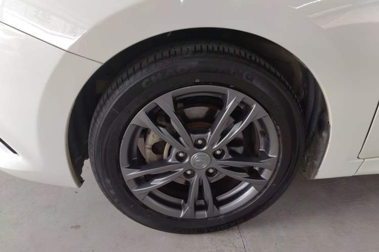 Used CHANGAN Eado DT 2019 1.6L Automatic Smart Enjoyment Model China VI Standard Left Front Wheel Hub