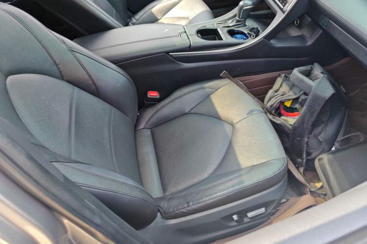 Used Toyota Avalon 2019 2.0L Luxury Edition China VI Standard