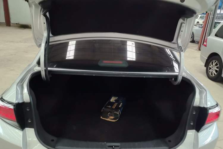 Used Venucia D60 2019 1.6L XL CVT Smart Connect Elite Edition
