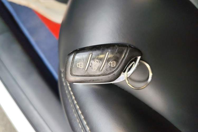 Used Roewe i5 2020 1.5L Manual 4G Connect Luxury Edition