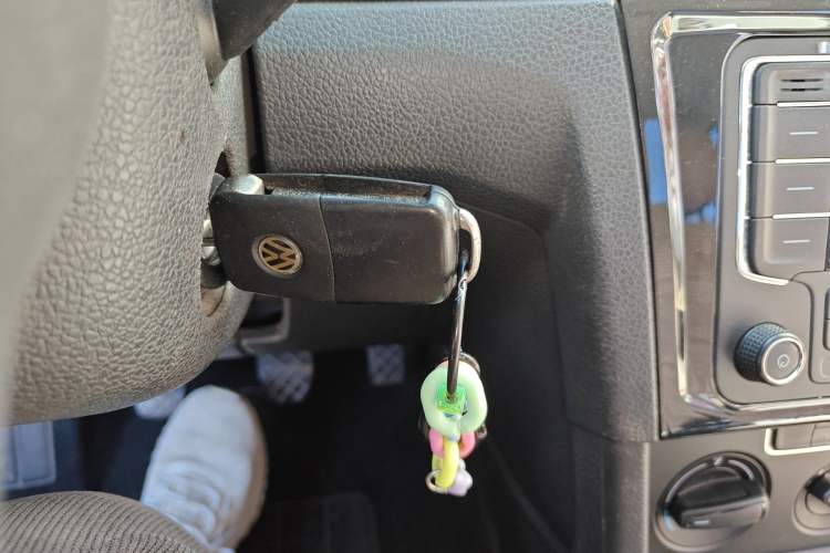 Used Volkswagen Bora 2016 1.6L Manual Fashion Edition Vehicle Key