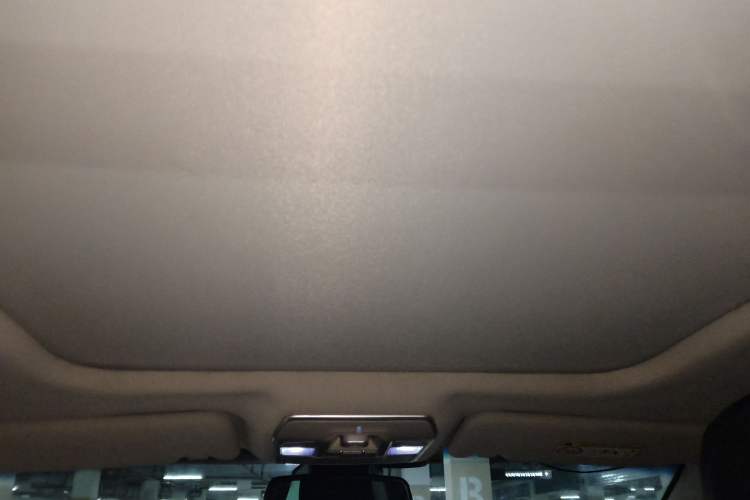 Used Geely Auto Emgrand GT 2015 1.8T Flagship Model Headliner