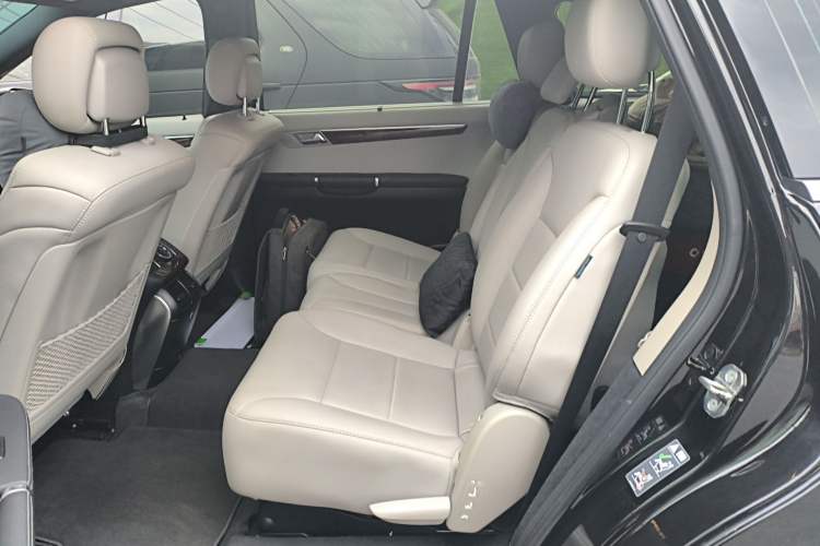 Used Mercedes-Benz R-Class 2011 R 300 L Business Model
